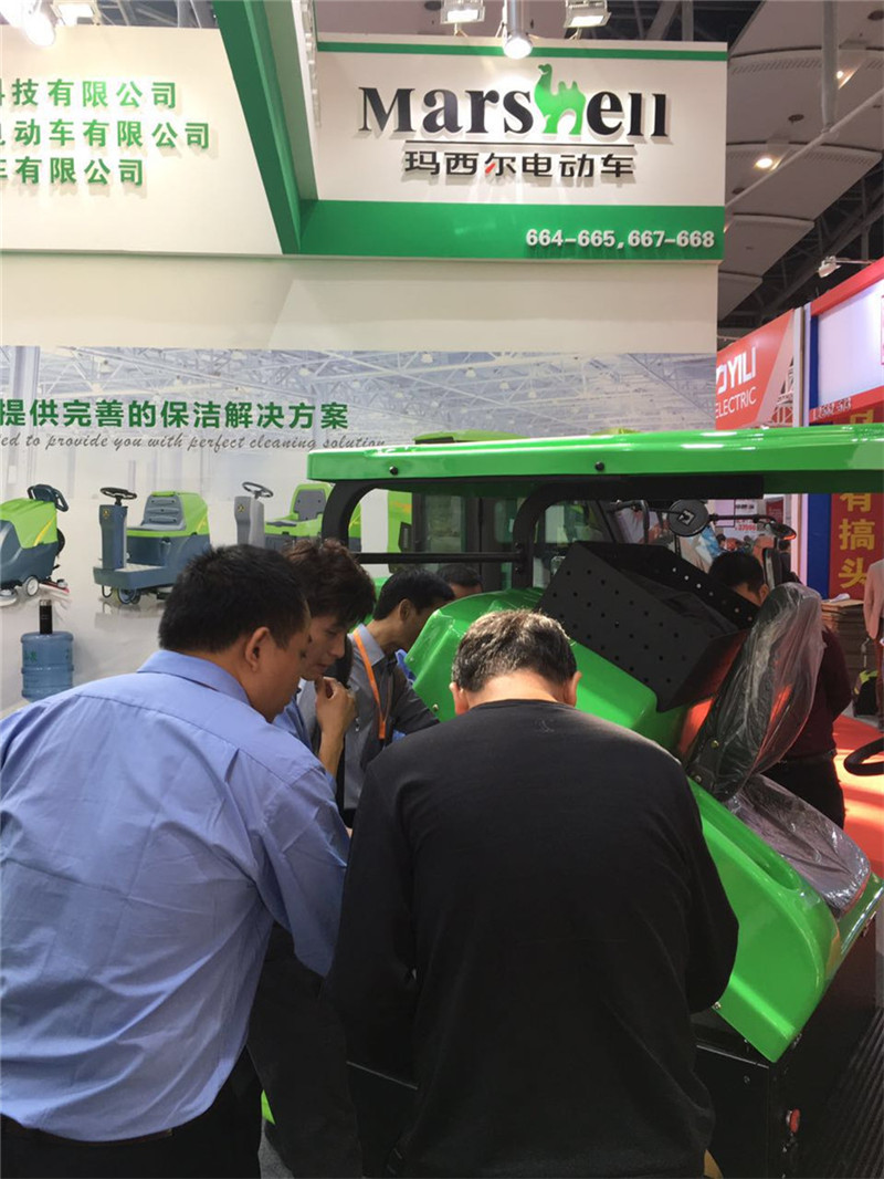 電動(dòng)掃地車