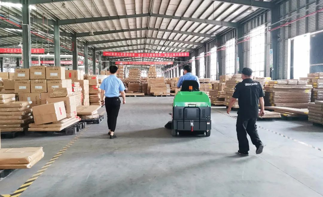 瑪西爾掃地車(chē)